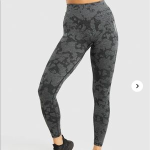 Gymshark Adapt Camo Seamless Legging Grey M